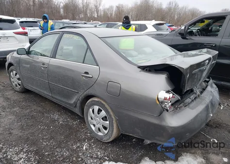 2005 Toyota Camry Le/Xle/Se из США, поврежденный, VIN 4T1BE32K25U619088